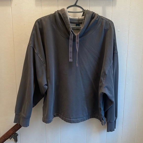 Old Navy Cropped Hoddie - Picture 6 of 6